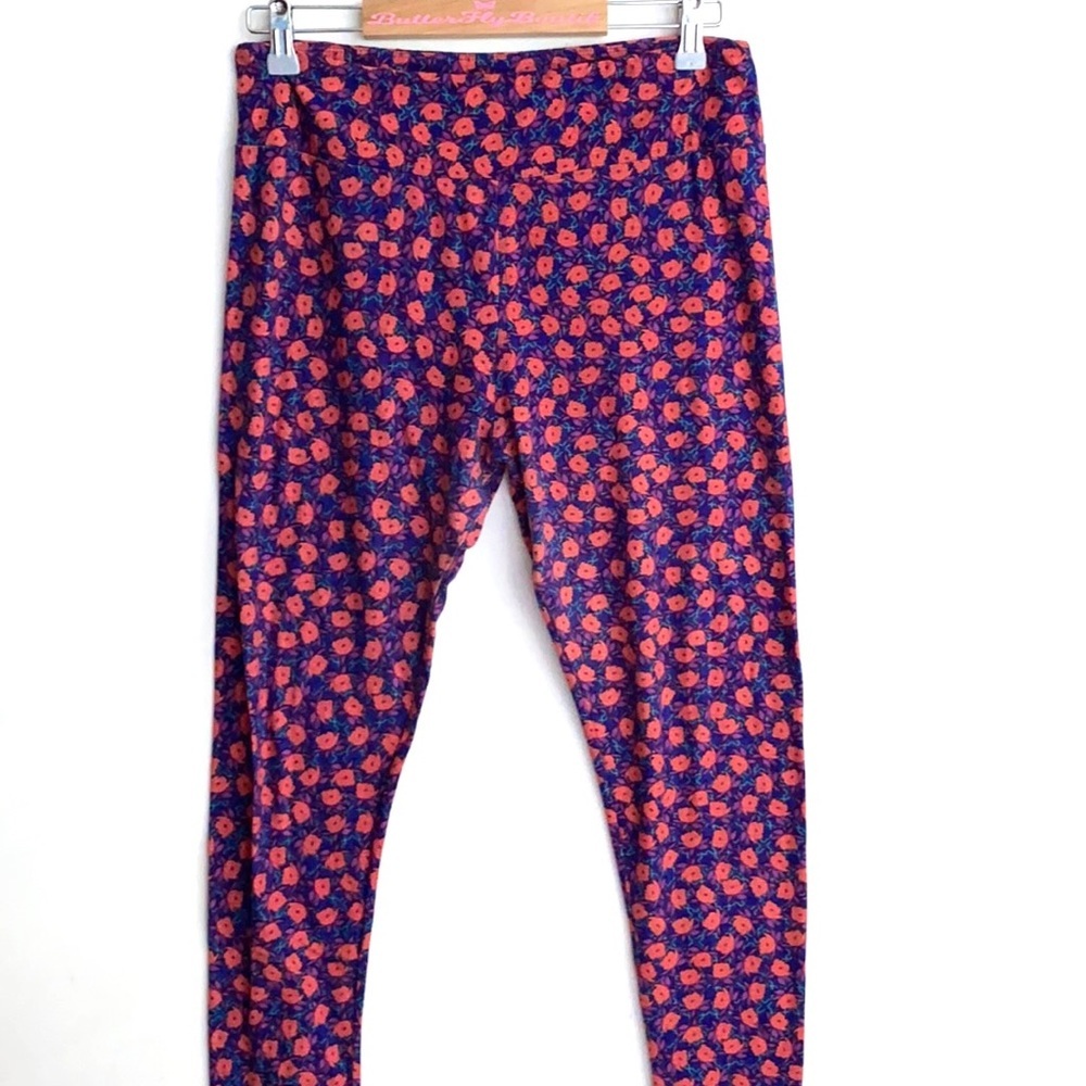 LuLaroe purple floral print leggings, Tall‎ & Curvy